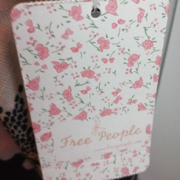 Free People V-hem Casual Top - Picture 8 of 9